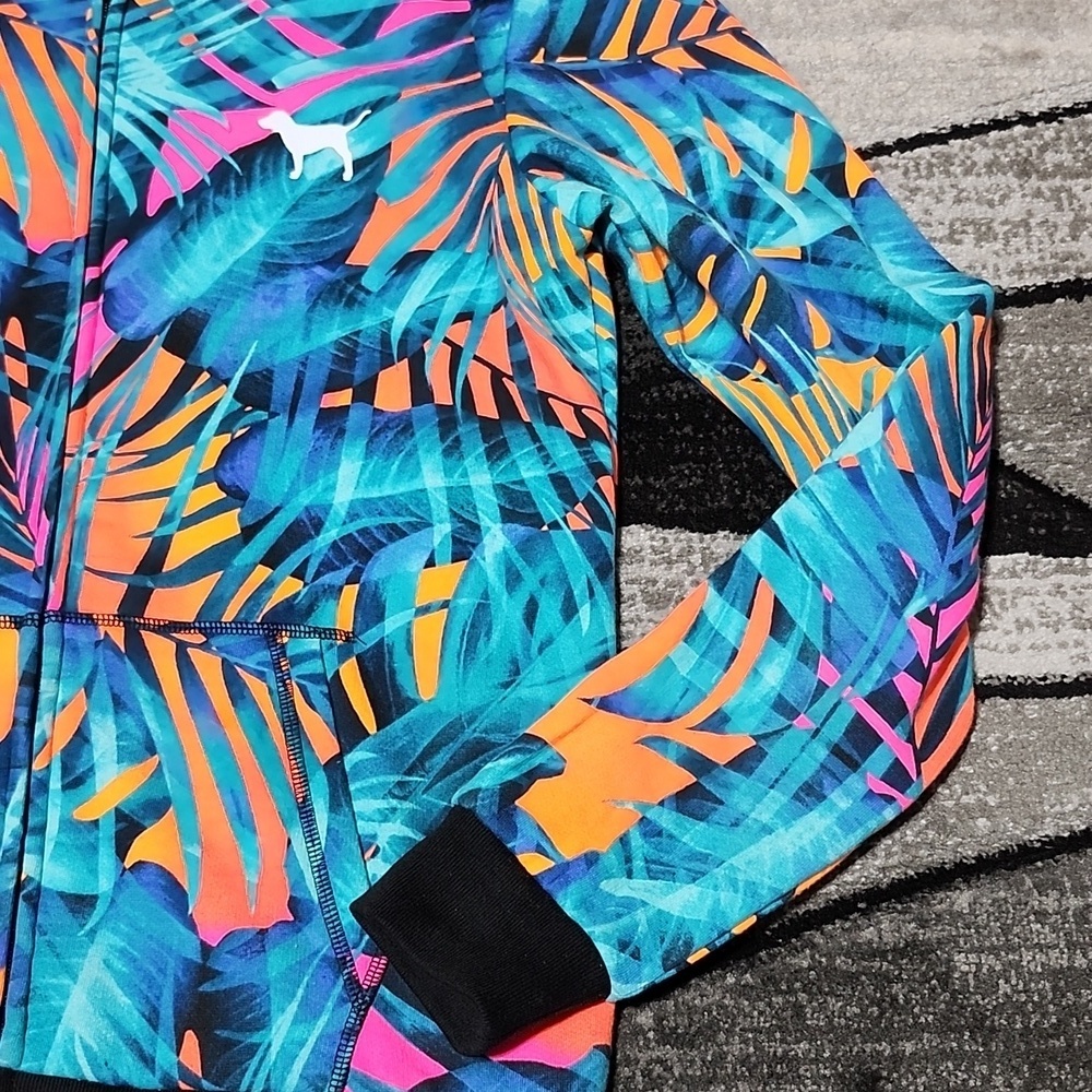 VS PINK 2018 CAMPUS FIT FULL-ZIP NEON TROPICAL PRINT HOODIE SWEATSHIRT J… - Picture 5 of 14